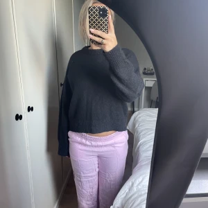 byxor  - säljer mina rosa raka byxor från hm!💞
