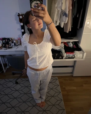 Linnetopp - Topp från hm i linne material storlek XS men stretchig upptill