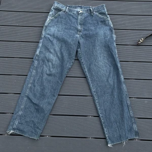 Baggy Wranglers - Vintage Wrangler Carpenter jeans, najs par, brukade vara mina favoriter. Lite slitna, lite fadeade, annars bra 😊👍