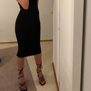 Klackskor - Säljer dessa klackskor. Använda fåtal gånger och känns tråkigt att dem bara står i garderoben☹️. 