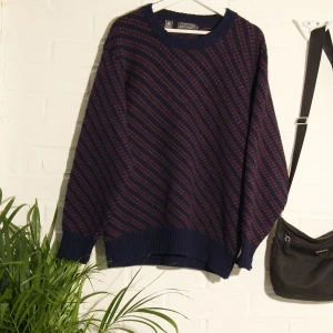 Vintage stickad sweatshirt - Felfri stickad tröja! Passar som L