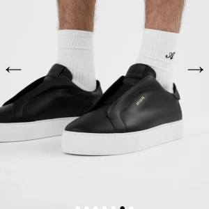 ARIGATOS - Intressekoll på mina arigato skor! de är i storlek 37 men passar utmärkt på mig som är 38 i. Lite veck där framme men absolut inget man tänker på, Jätte fint skick annars. sulan gör jag givetvis rent innan ja skickar de. Kom privat för fler frågor💓