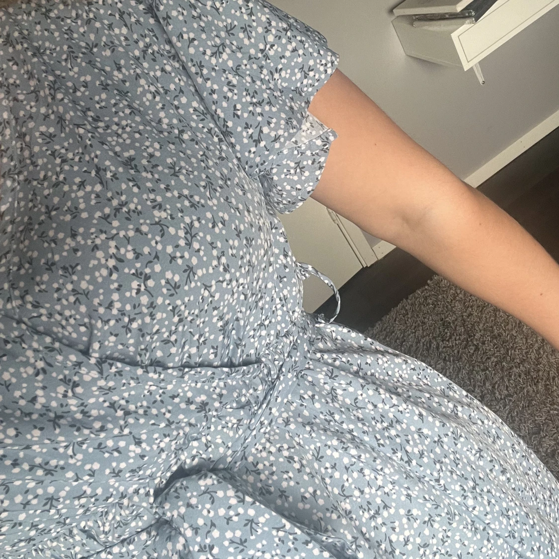 Blommig klänning - 90