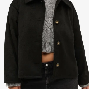 monki kappa - jätte fin monki kappa som är typ ny inte sönder på något sätt skriv för egna bilder❤️