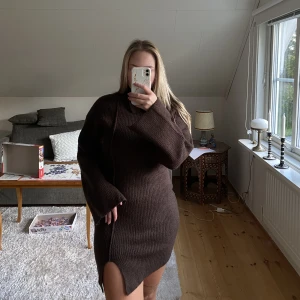 Klänning  - Aldrig använt, prislapp kvar 