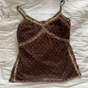 Stenat linne - Stenat glittrigt linne, köpt i italien!