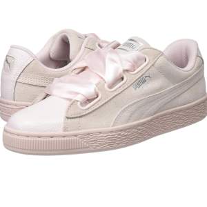 Puma sneakers i en rosa nyans i mocka!🩷