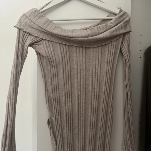 Ginatricot Off shoulder strl s - Off shoulder strl S ginatricot 