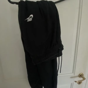 Nike mjukisbyxor - Svarta Nike mjukisbyxor