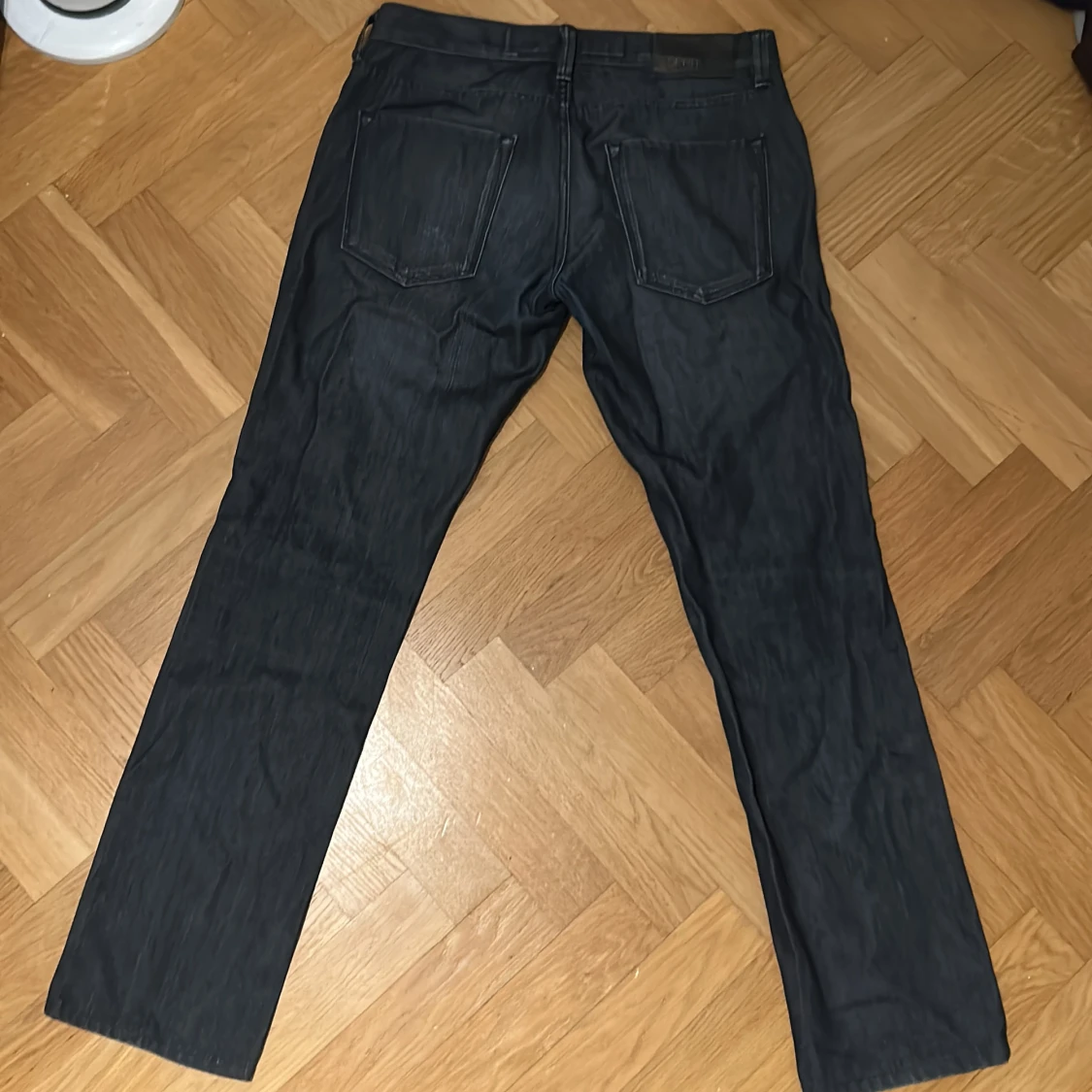 Mörkblåa jeans - 90