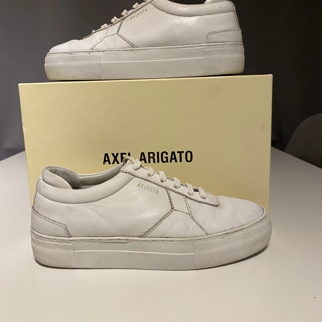 Axel arigato platform sneaker - 90