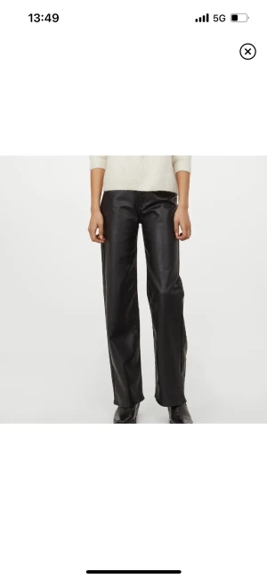 Skinnbyxor - Skinnbyxor från hm. Kan skicka egna bilder vid intresse