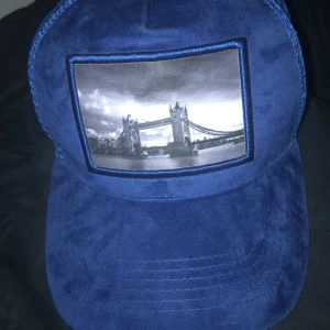 Gårda velvet trucker keps - Fin keps med bra skick