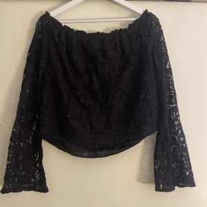 Spets tröja - Fin spets tröja med vida armar💕