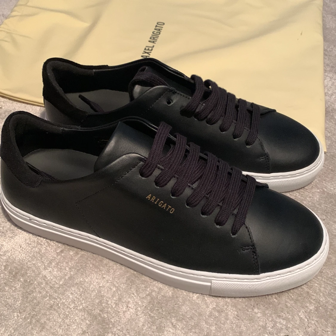 Axel Arigato skor  - 90