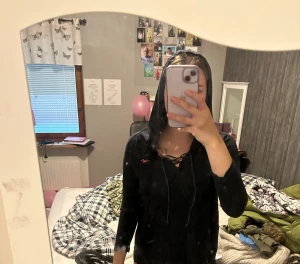 Hollister tröja - Kan hämtas i sundsvall eller fraktas mot fraktkostnad!