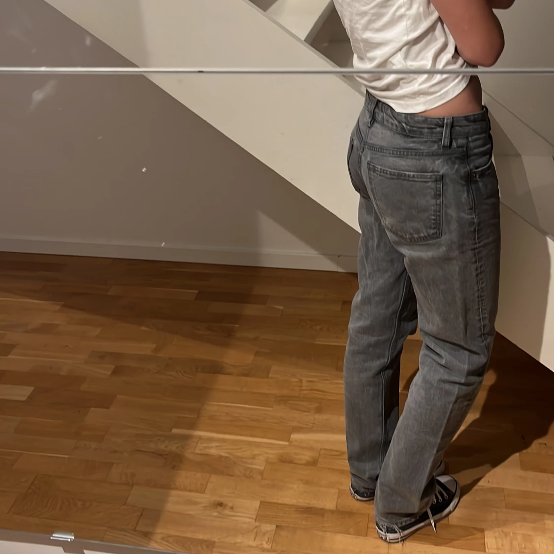 Grå Zara jeans - 90