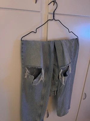 90s jeans  - Populära Jeans från Gina tricot, knappt använda pga för stora för mig! 