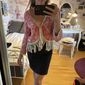 Odd Molly kofta - Odd Molly kofta Stl; 2  Passar XS, S & M Material: 100% cotton   Använd fåtal gånger  🌸