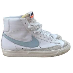 Nike blaze high top sneakers barely worn, some slight scuffs 