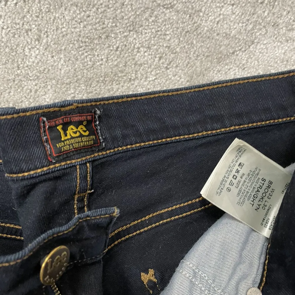 Lee jeans regular fit Skick: 8/10 Stl: 33/30. Jeans & Byxor.