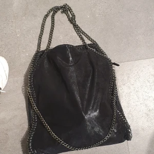 Liknade till stella mc kortney - I mycket mycket bra skick och passar till allt