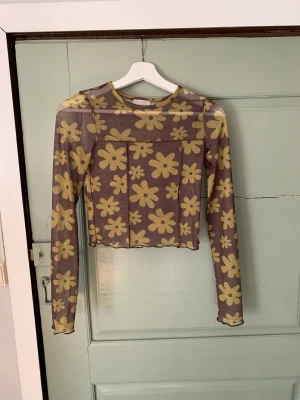 Meshtopp - Blommig meshtopp, aldrig använd så i bra skick!💕