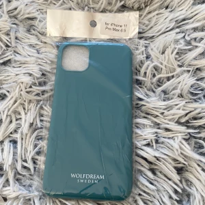 iPhone 11 PRO Max skal - Säljer mitt IPhone 11 PRO Max skal, ej använd💕
