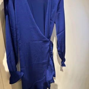 Klänning - Fin klänning i nyskick  Storlek 36/38