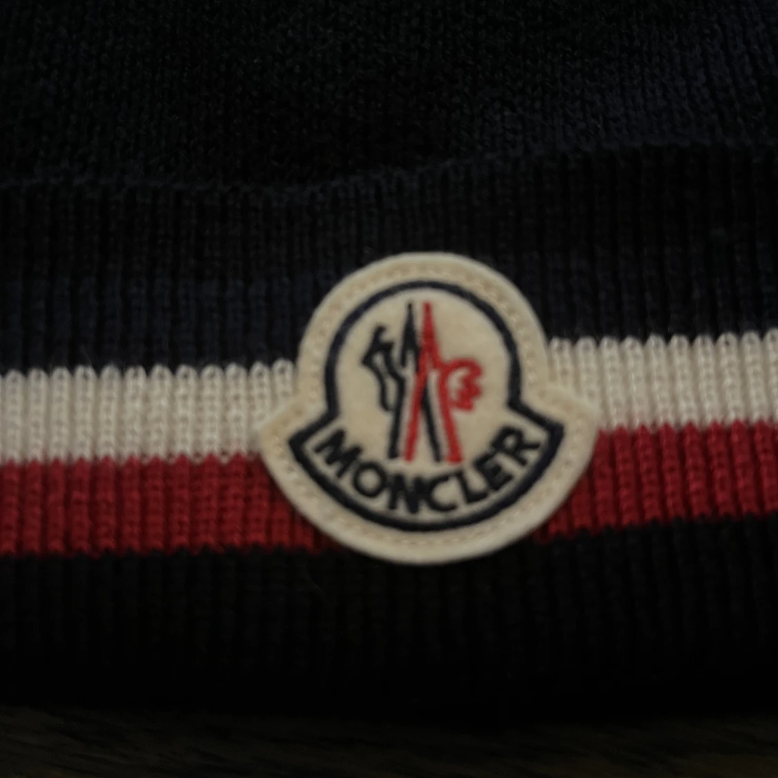 Moncler mössa - 90