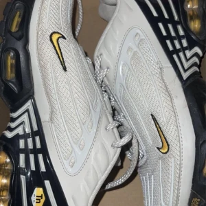 Nike air Max plus III  - Nike skor som har använts fåtal gånger