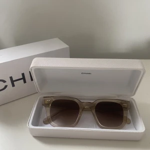 Chimi - Dessa jättefina chimis i modellen 04 och färgen ecru💗