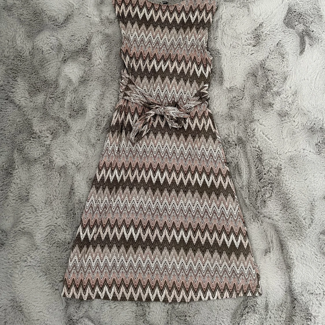 Mönstrad klänning - 91