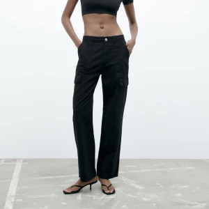 CARGOBYXOR! - Säljer dessa cargobyxor som endast är använd 1 gång storlek 38 men passar även s❤️