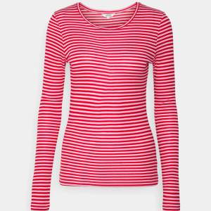 Röd-rosa-randig tröja från mbyM i storlek xs. Knappt använd, nypris ca 300kr. Lånade bilder!