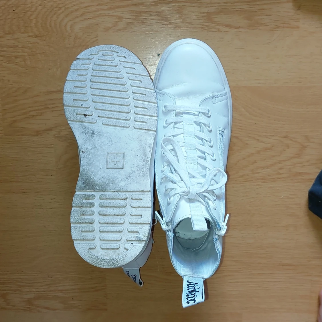 Dr Martens Boots - 90