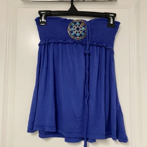 Topp  - En superfin sommartopp som tyvärr inte passade min byst. 🍒🥺