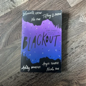 Blackout - Helt oläst och i bra skick. 50kr. använd gärna köp nu knappen. kom i dm för mer info.