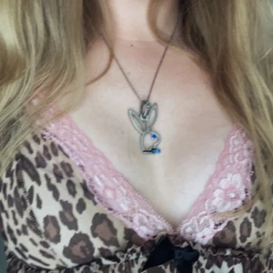 Y2k Playboy halsband - Super fint Playboy halsband som ej kommer till användning längre🩷 pris går o diskutera 🩷