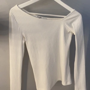 Nakd topp🤍 - Super söt, men tycker ej den passar mig🩷