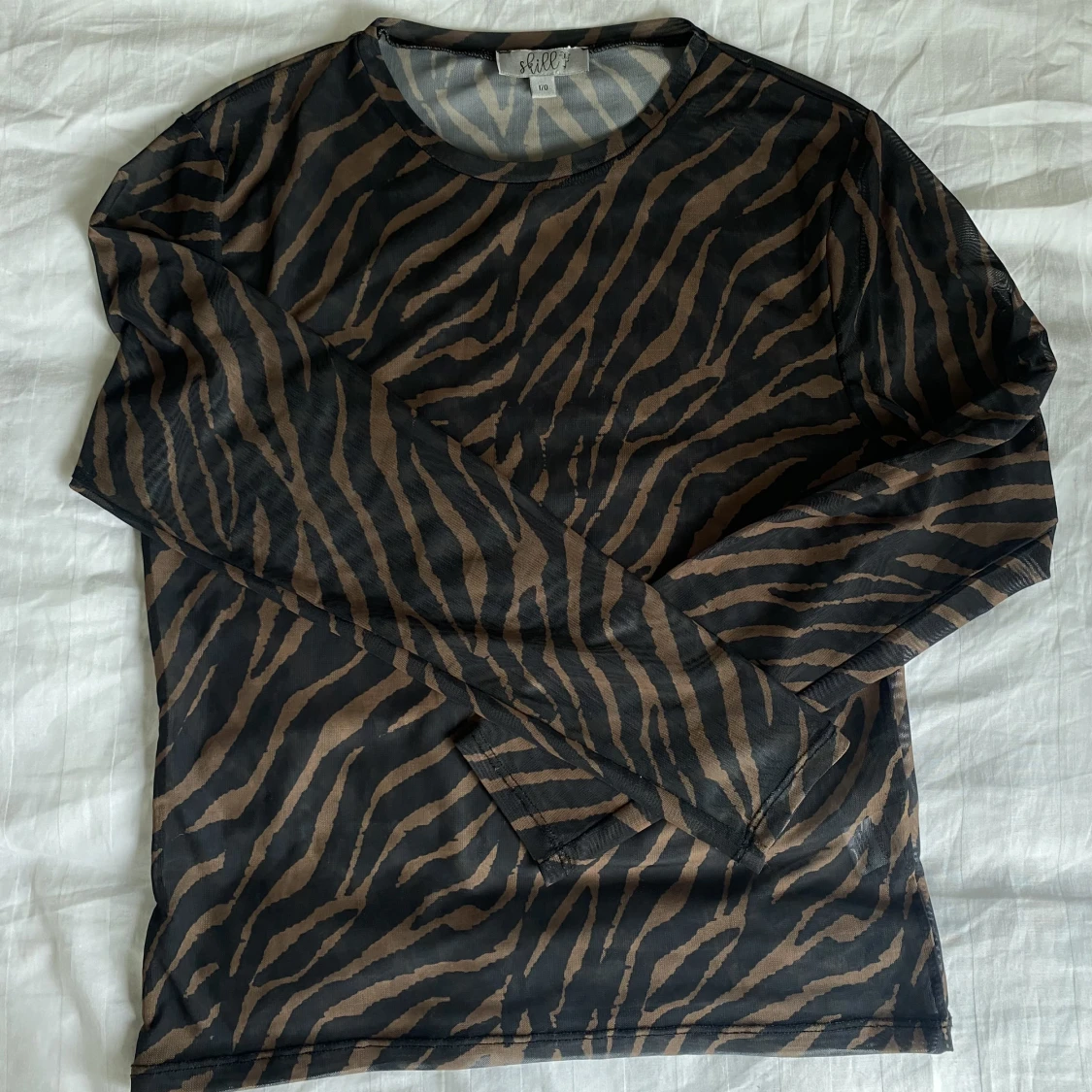 Mesh tröja med djurmönster - 90