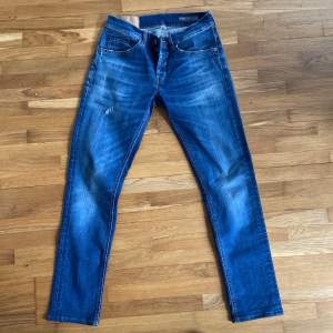 Dondup George Jeans storlek 31, skinny fit, skick 8/10, nypris: 3000
