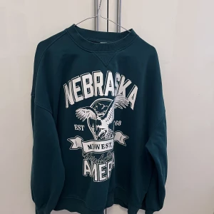 h&m collegetröja! - 🔥🔥