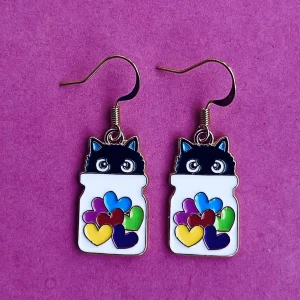 Kattörhängen 🐈‍⬛ - Nickelfria krokar och fri frakt 🐈‍⬛