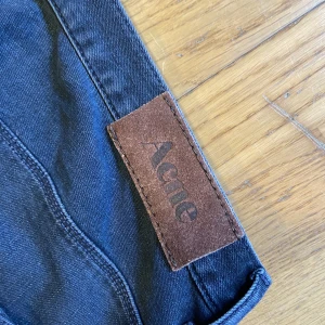 Snygga acne jeans  - Snygga acne jeans 😌😌 blå färg, knappt använda