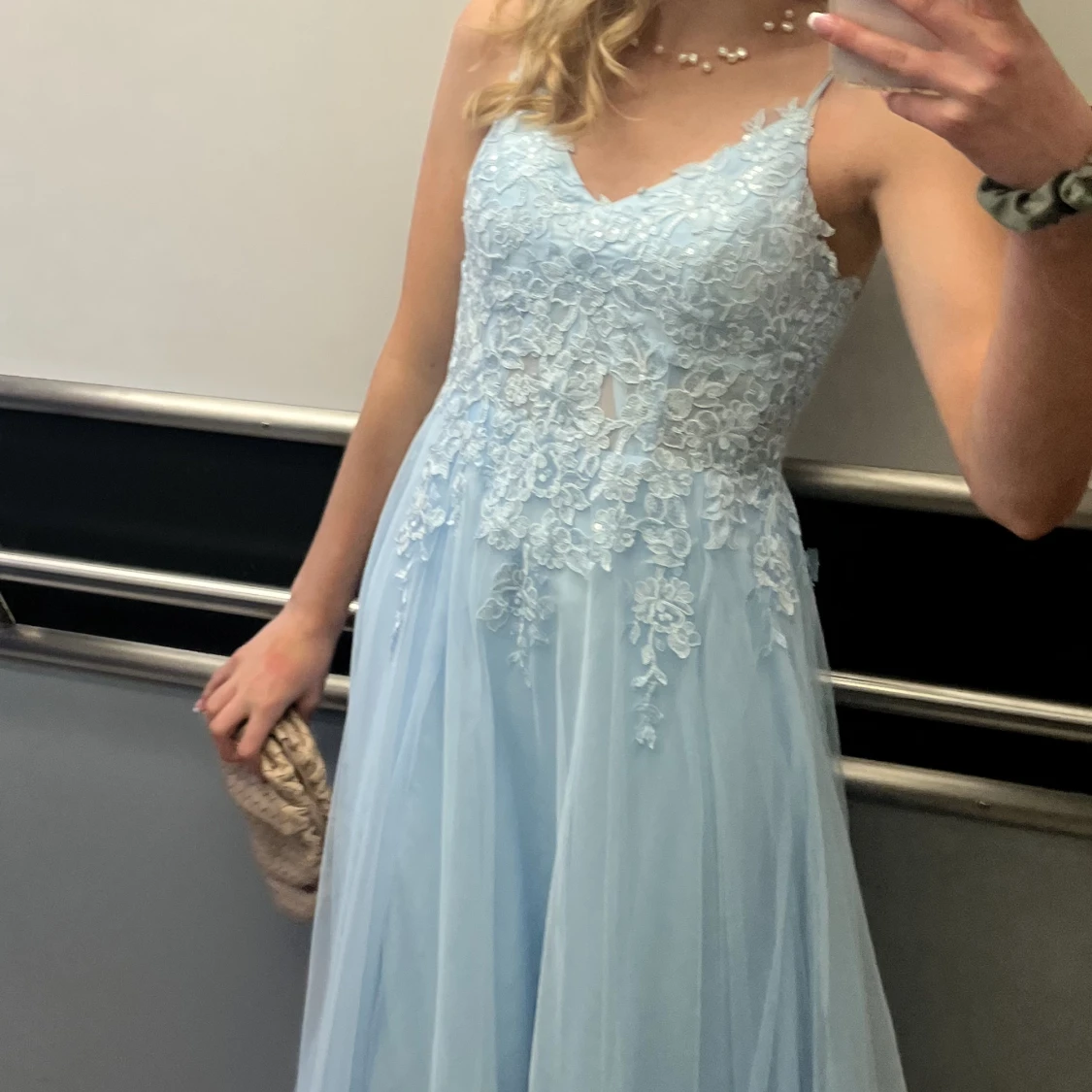 Ljusblå balklänning