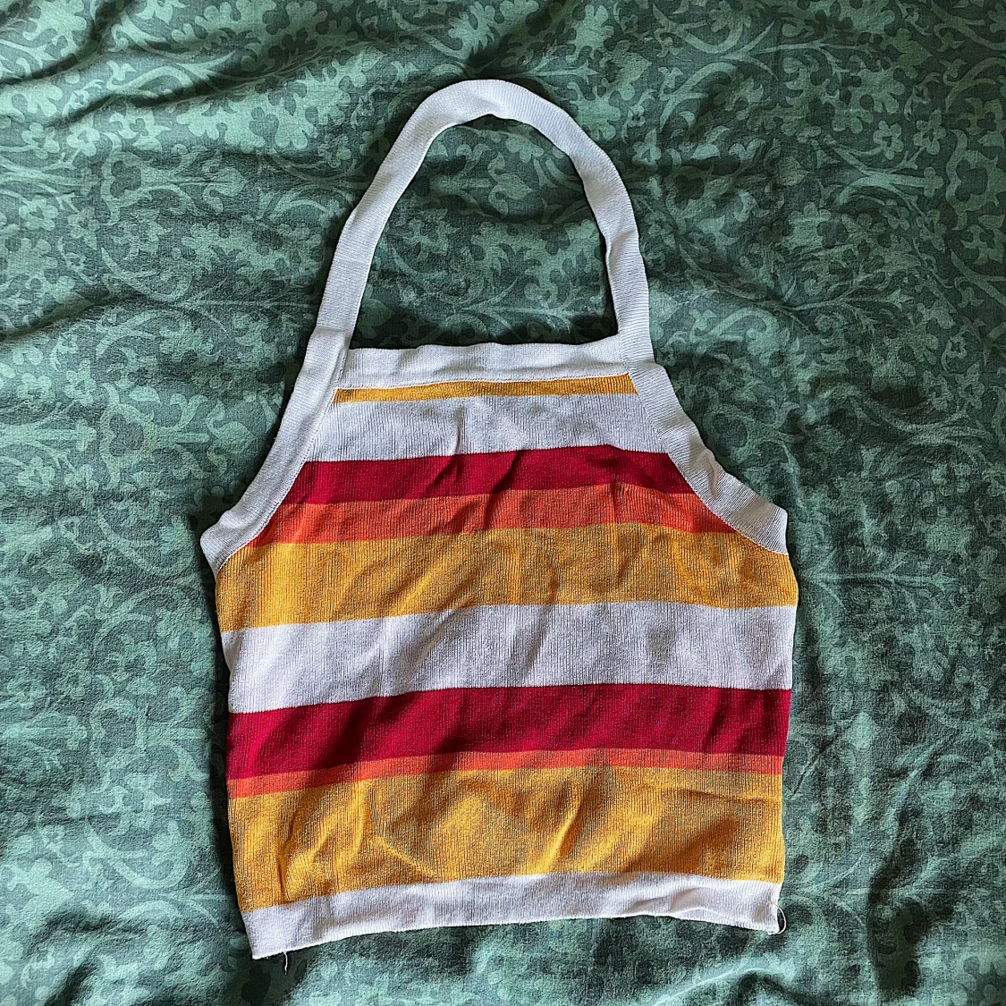 Mönstrad halternecktopp