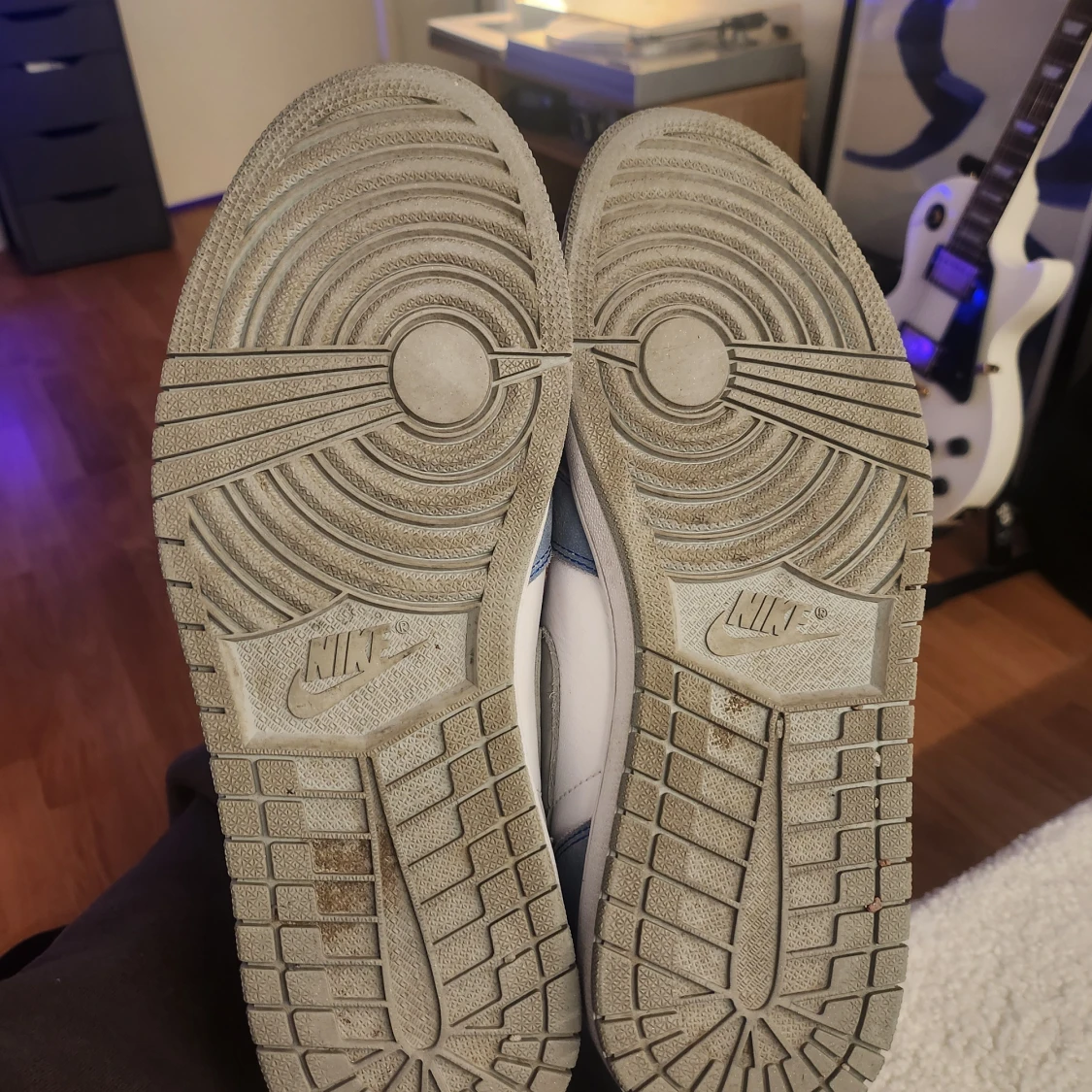 AJ1 Hyper royal - 91