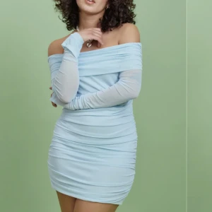 Klänning - Klänning från Gina använd 1 gång. Nypris 400 jag säljer för 250kr🤍