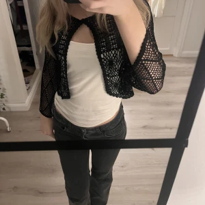 Nätkofta - En jätte fin kofta köpt secondhand men i perfekt skick 😍💓🌟